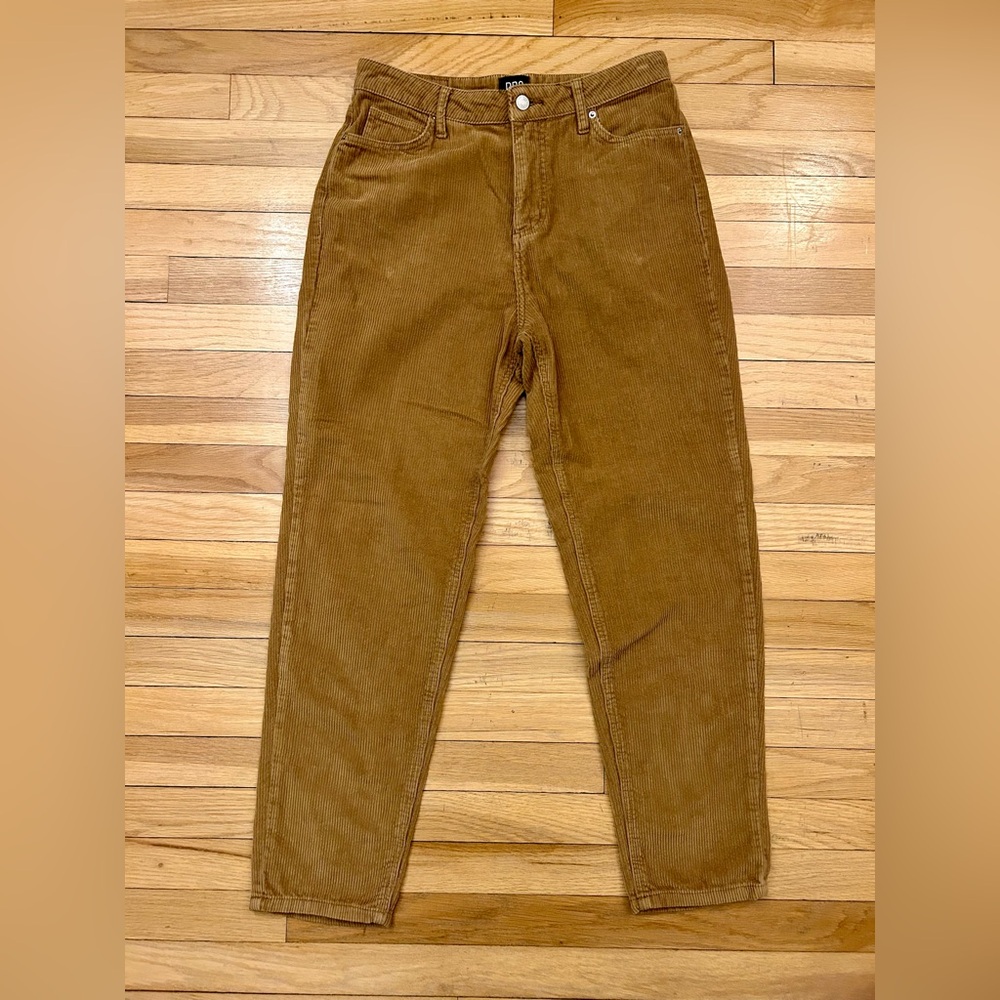 Urban Outfitters Mom High-Rise Corduroy Pants Size 29